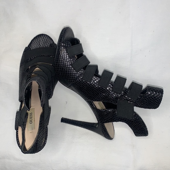 Guess Black “Snakeskin” Gladiator Stilettos 8W - Picture 2 of 4